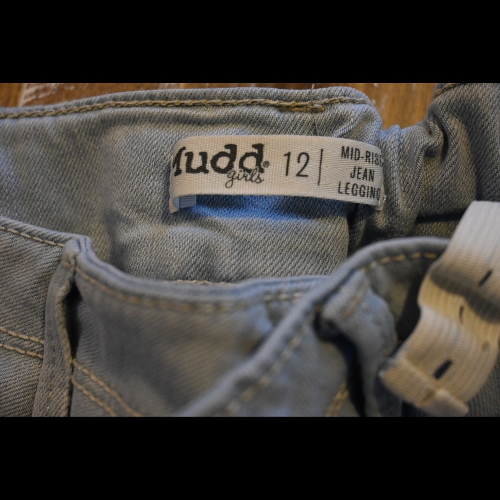 Adjustable waist jeans